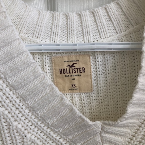 Oversized White Hollister Knit Sweater - Picture 2 of 5
